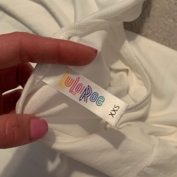 Lularoe XXS T-shirt. Never worn - Picture 3 of 3